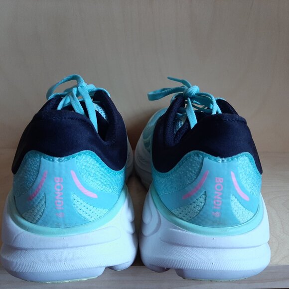 Sold Elsewhere: Womens Hoka Bondi 9 size 7.5 wide - Picture 5 of 8